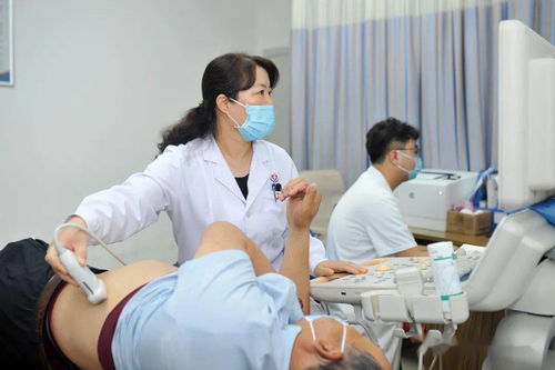 榆林市总工会与第二医院联合开展全国劳模免费精准健康体检及咨询服务